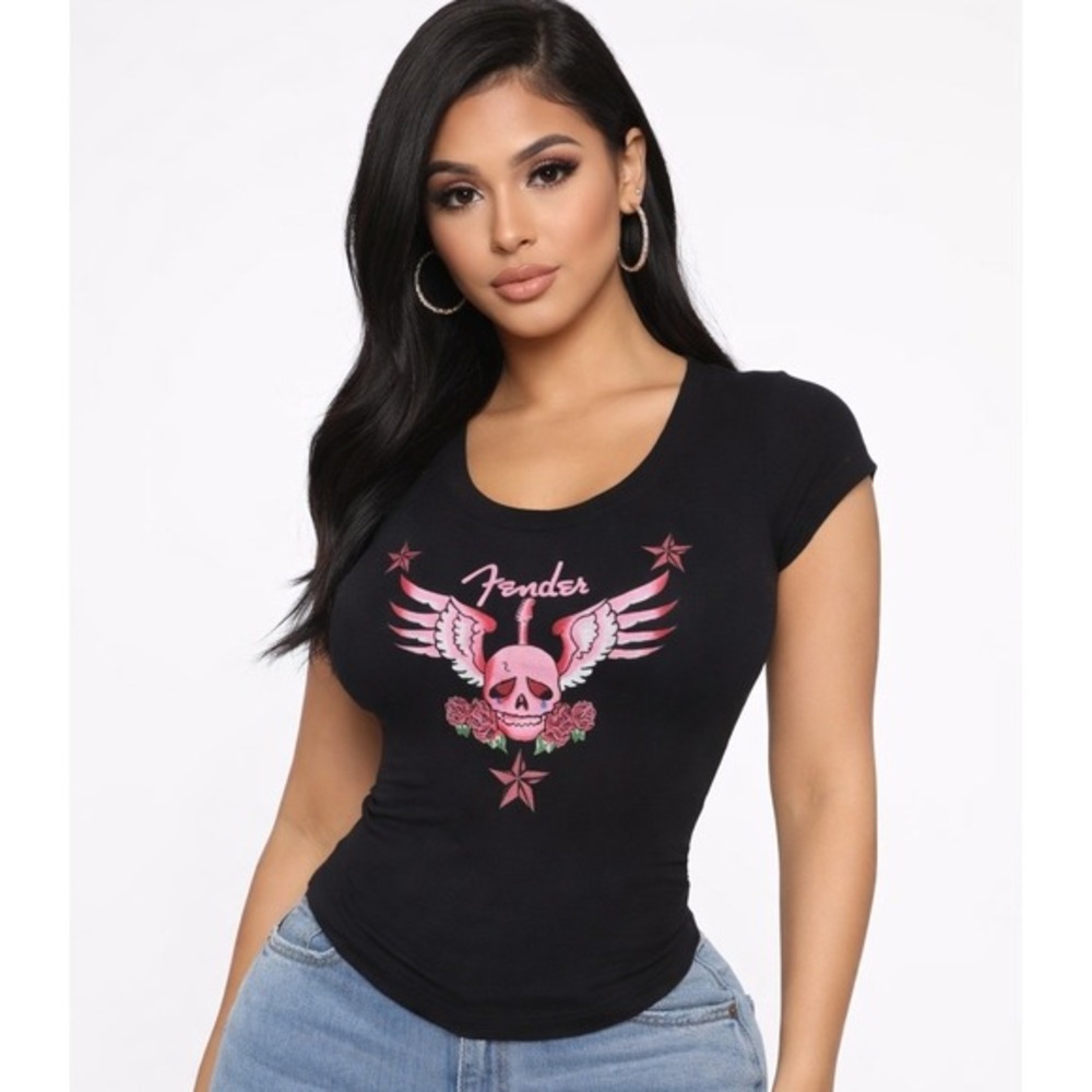 Y2K Fender Graphic Baby Tee Women Small Black Pink‎ Winged Skull Roses USA Made